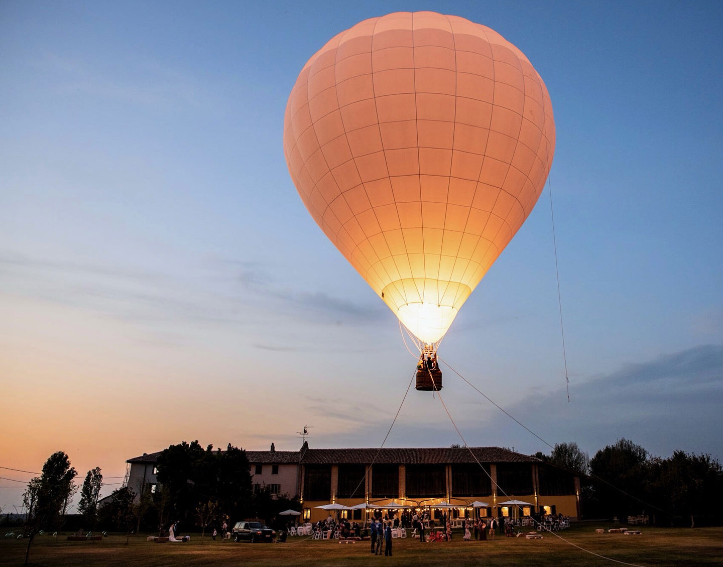 Trasforma ogni evento in un’ esperienza memorabile con il volo vincolato di Milano Mongolfiere
